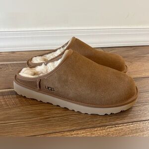 UGG Classic Slip Ons in Chestnut Men's 8, 41 New In Box Sheepskin Suede 11292910